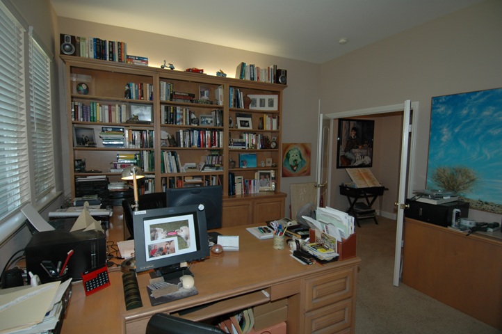 Spacious Office or 4th Bedroom