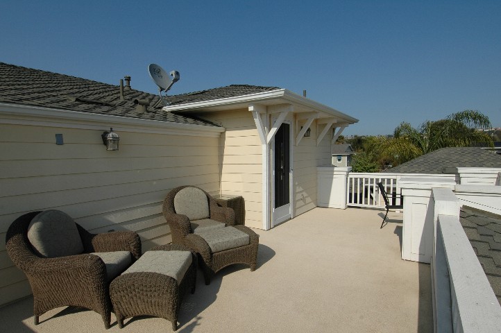 Wonderful Roof Top Deck with Panoramic Views