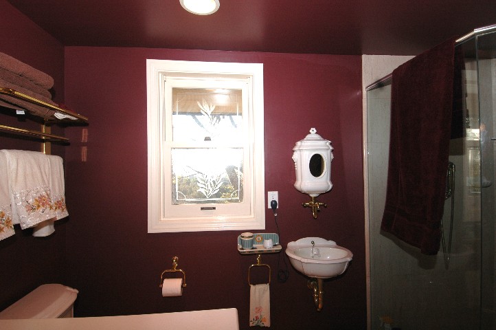 Another Gerlach Etched Glass Window... and an antique Wall Hung Shaving Station...